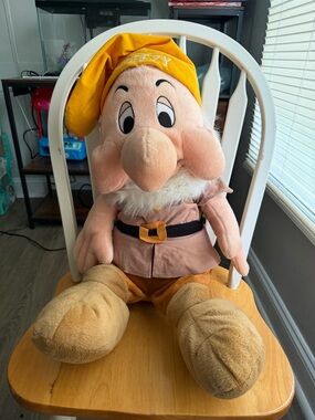 Disney Sneezy Plush Doll - Yellow Hat, Tan Outfit